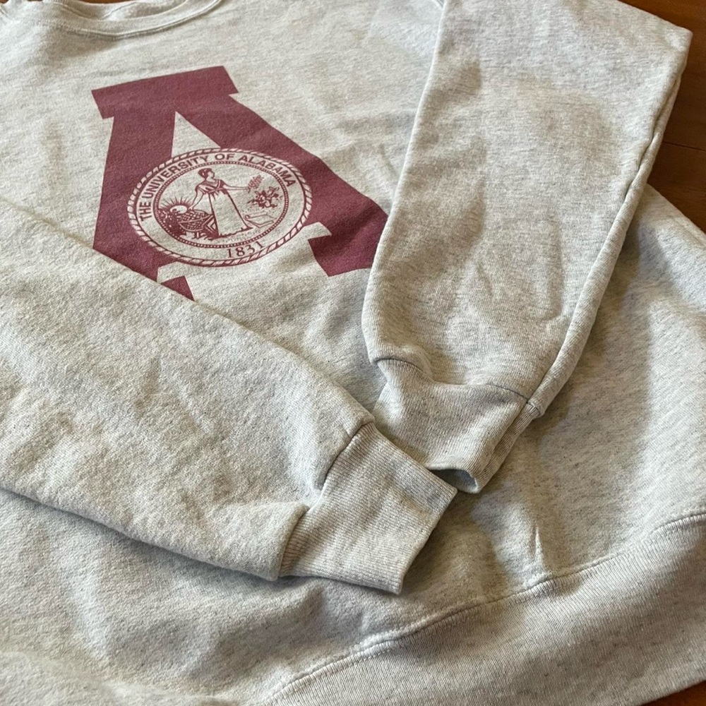 University of Alabama Gray Sweatshirt - Size M - Picture 6 of 8